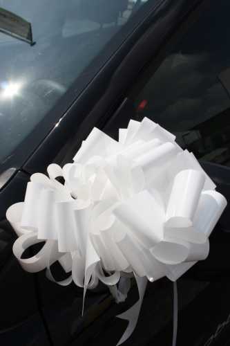 [K1420336-3X] Strik Lak Wit Met Drie Dubbele Strik Doorsnee 25cm lint 5cm