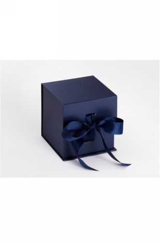 [K167014] Luxueuze Magneetdozen Diamond & Satijn Navy 9x9x9.5cm 12stuks