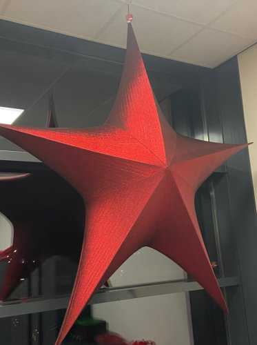 [K1330293] Decoratie Pionbino Stars Rood Xl Groot 180cm doorsnee Met Koord 1stuks