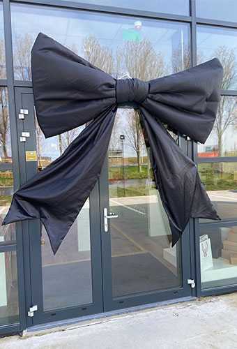 [K1290356] Megastrik StrikXXXL Zwart 200x100cm Lint van de strik is 75cm